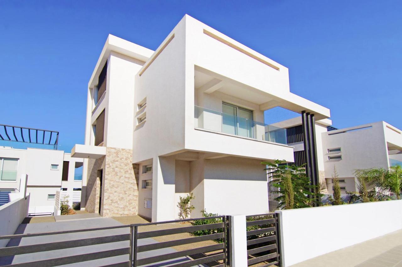 Villa Nova Protaras Bagian luar foto