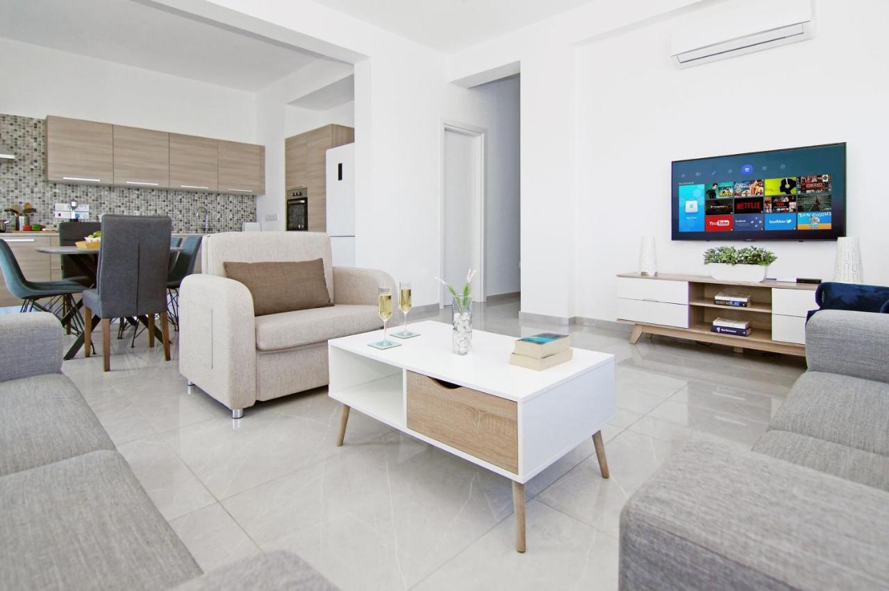 Villa Nova Protaras Bagian luar foto