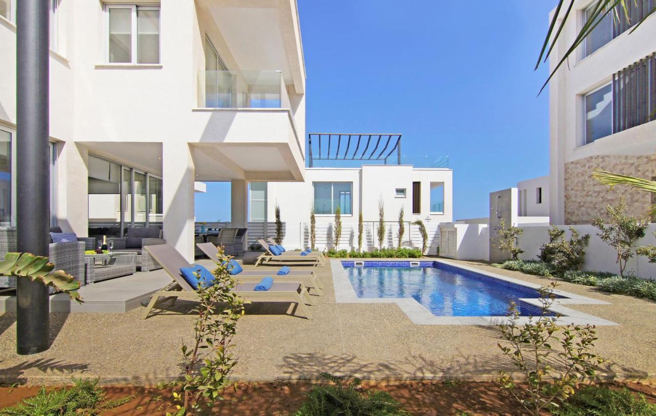 Villa Nova Protaras Bagian luar foto